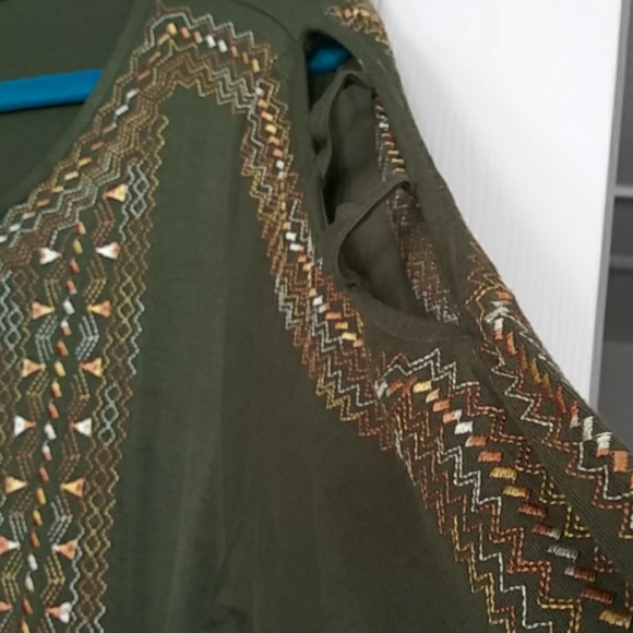 💥HOST PICK💥! Westport top - Picture 2 of 5